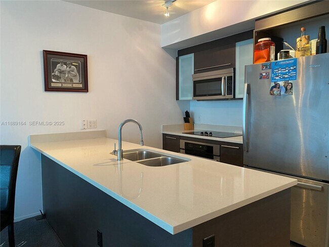 Foto del edificio - 500 Brickell Ave