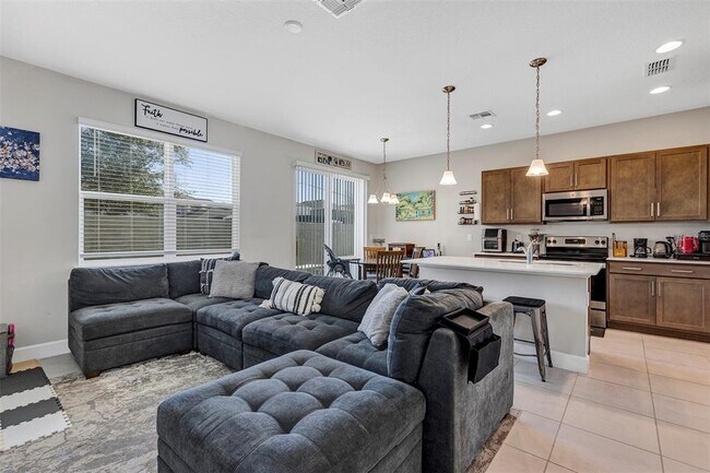 Building Photo - 1401 Captiva Cv