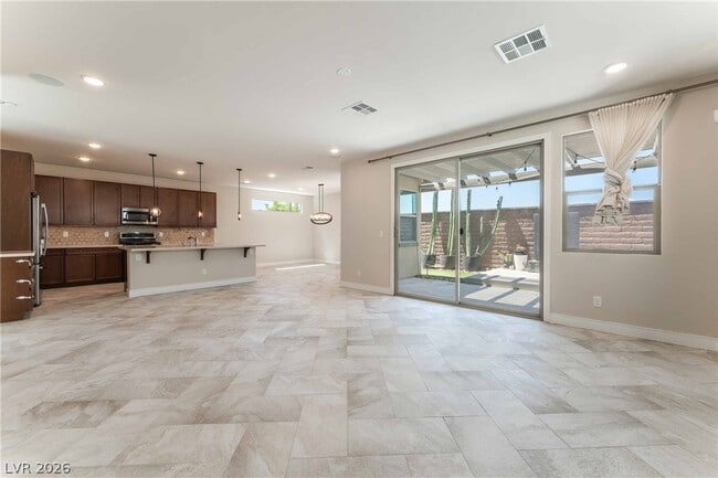 Building Photo - 6933 Whisper Canyon Pl