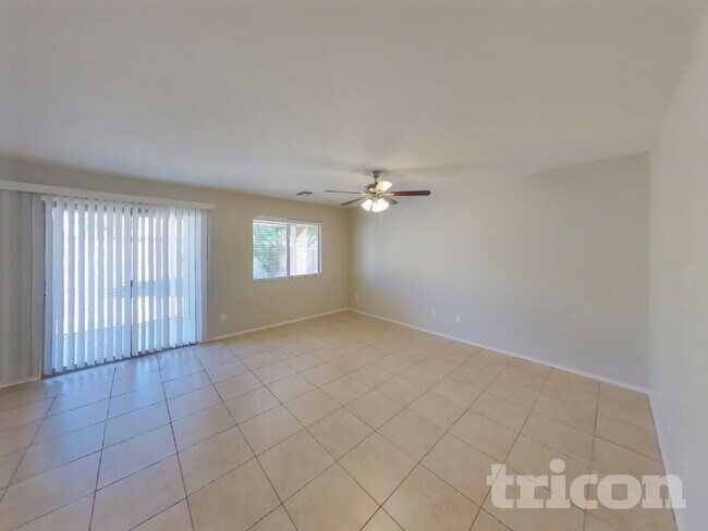 Foto del edificio - 11328 W Hazelwood St
