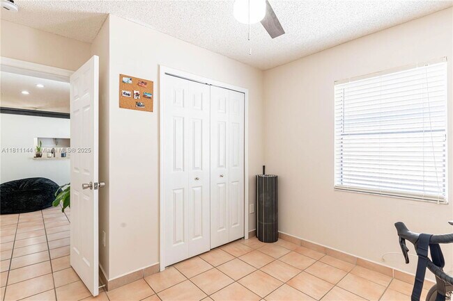 Foto del edificio - 6931 SW 154th Ct