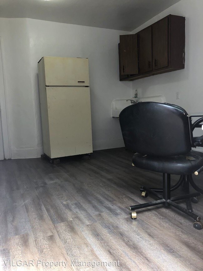 Foto del edificio - 3925 Pulaski St