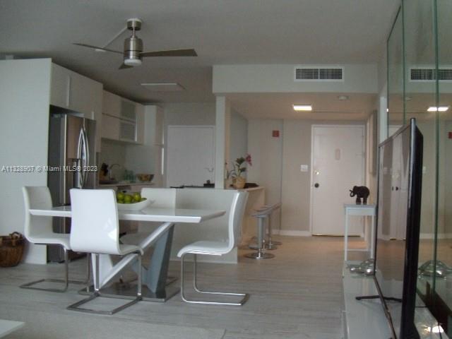 Building Photo - 5401 Collins Ave