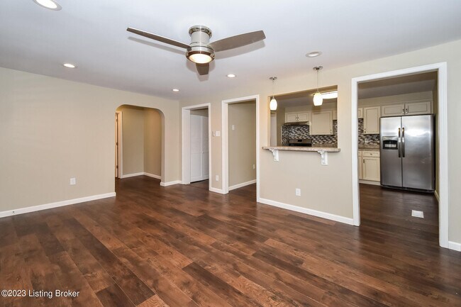 Foto del edificio - 4851 Maryman Rd