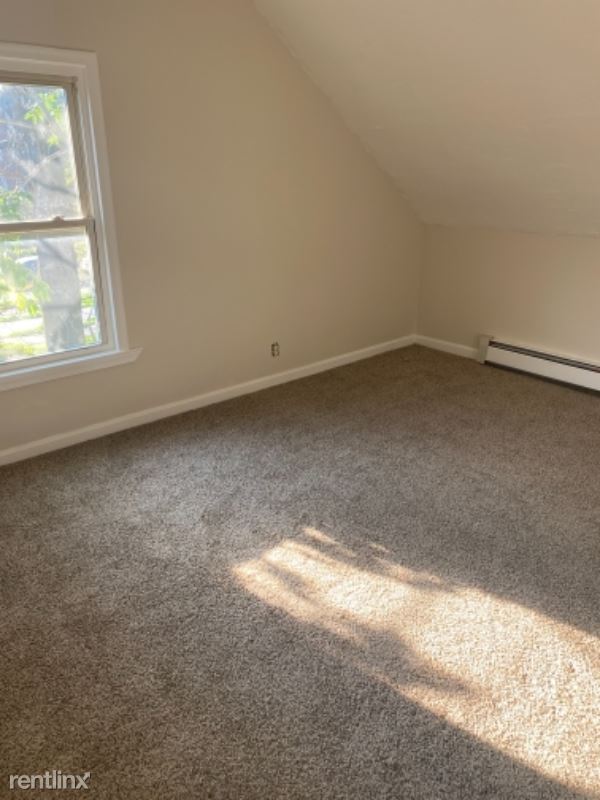 Building Photo - 2 br, 1 bath House - 21 Lodi St