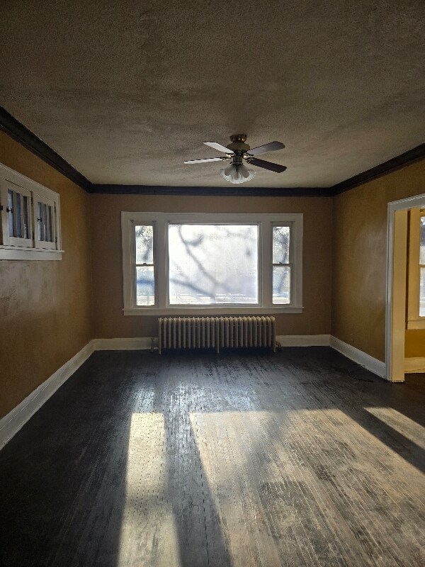 Foto del edificio - 716 Elwood Ave N