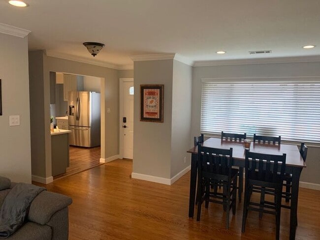 Foto del edificio - Charming 3-bedroom, 2-bathroom