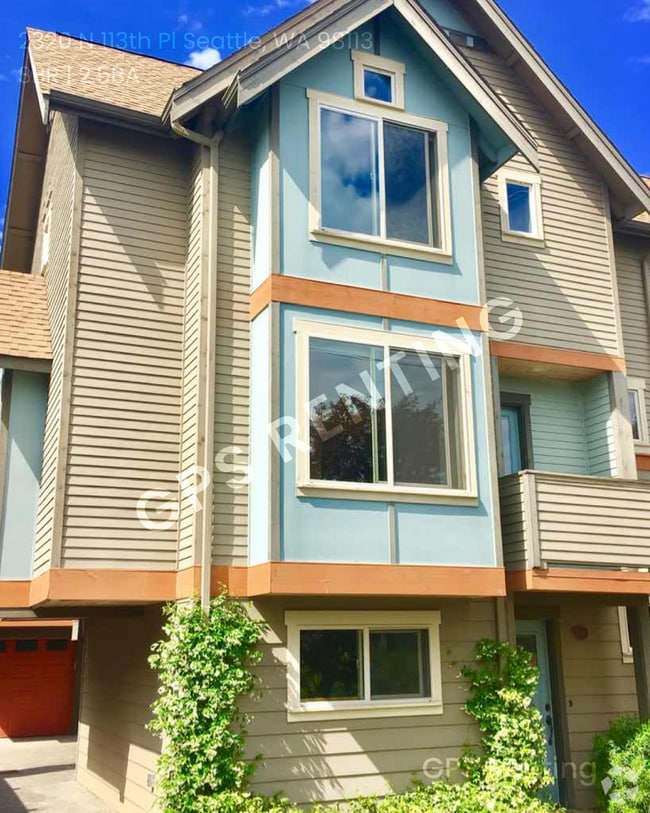 Building Photo - 2320 N 113th Pl