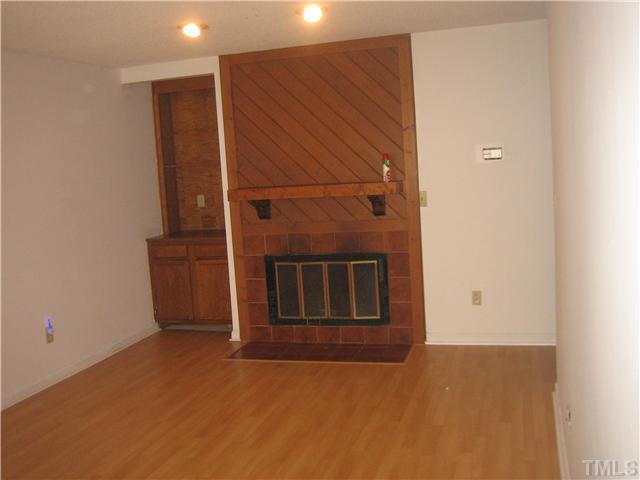 Building Photo - 4323 Hunters Club Dr