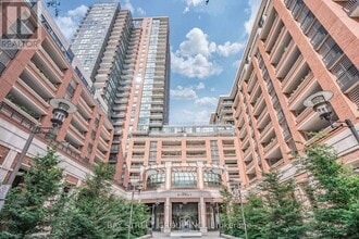 Building Photo - 830-830 Lawrence Ave W