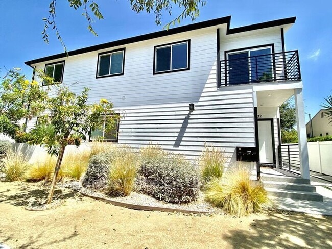 Building Photo - 6734 Irvine Ave