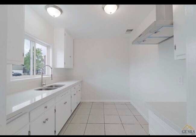 Foto del edificio - 2321 B St