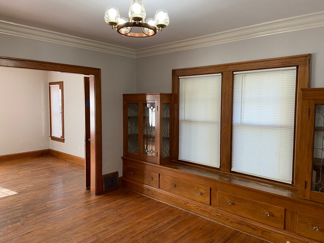 Foto principal - 12207 Mount Overlook Ave