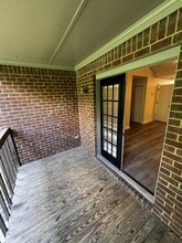 Building Photo - 1055 Baxter St