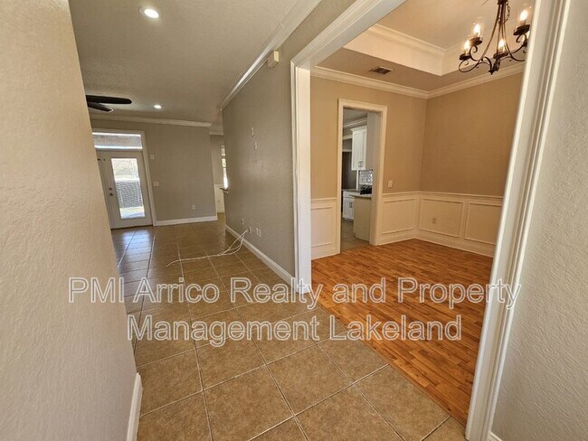 Foto del edificio - 1930 Saddlewood Ct