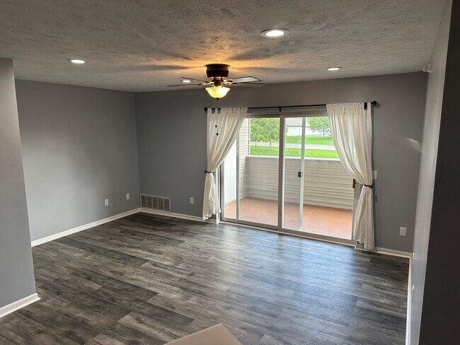 Building Photo - 8584 N Jasonville Ct SE