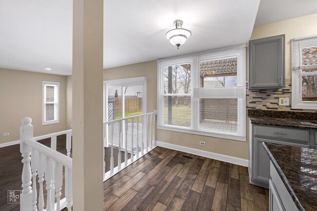 Building Photo - 1098 Gannon Ct