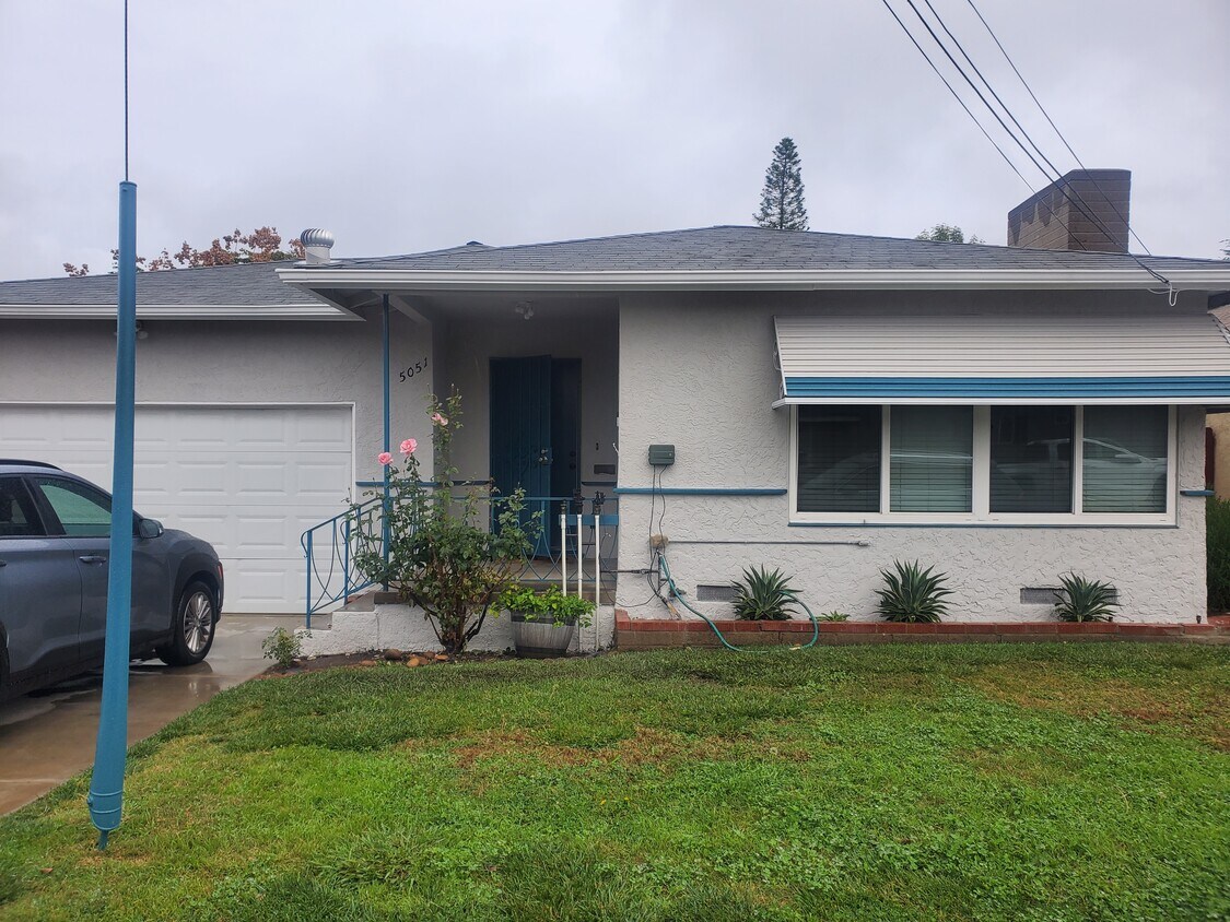 Primary Photo - 5051 63rd St