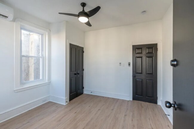 Foto del edificio - 5225 Cedar Ave