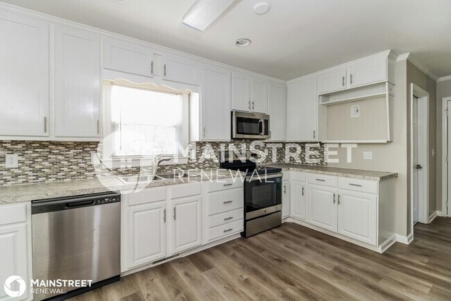 Foto del edificio - 411 GRENHAM RD, GREENSBORO, NC 27455