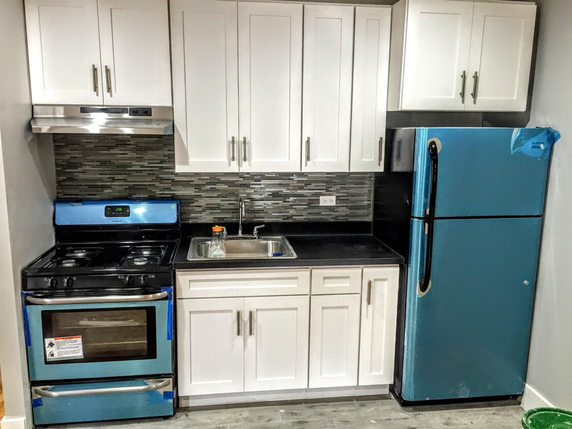 Foto principal - 2709 Heath Ave