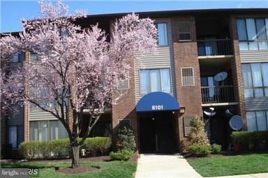 Photo - 8101 Needwood Rd