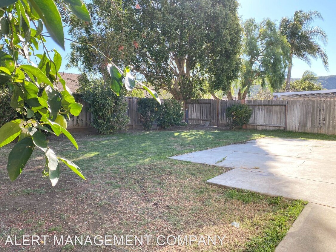 Building Photo - 3 br, 2 bath House - 952 Carissa Court