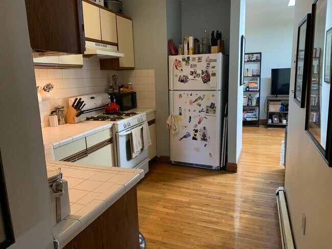 Kitchen - 338 5th St