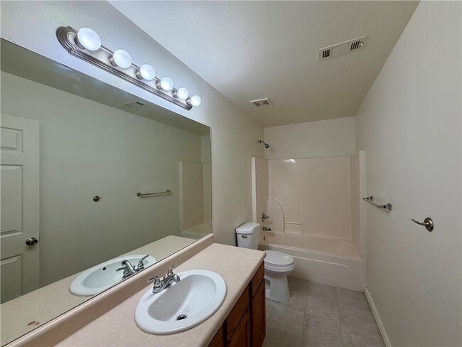 Building Photo - 297 Graystone Cir