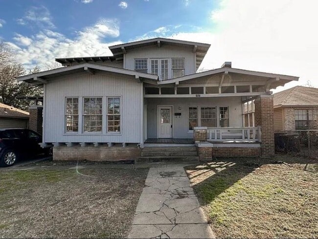 Spacious Prairie Style Home- 3 Bed, 1 Bath... - Spacious Prairie Style Home- 3 Bed, 1 Bath...