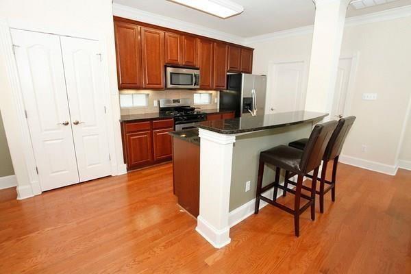 Foto del edificio - 6715 Windrift Way