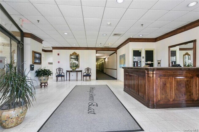 Building Photo - 25 Rockledge Ave