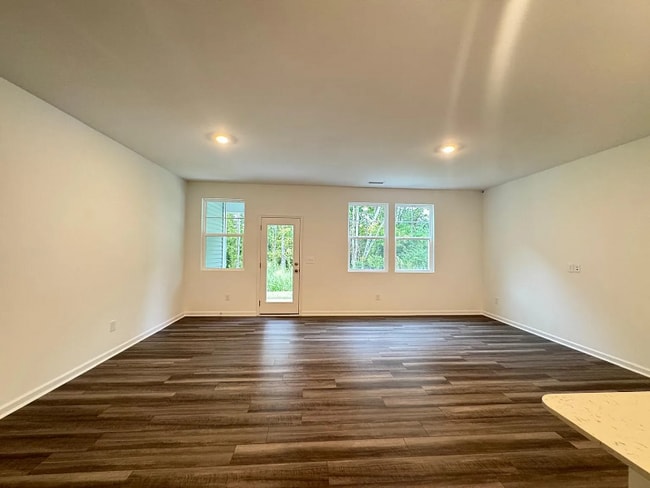 Building Photo - 296 Thompson Overlook Wy