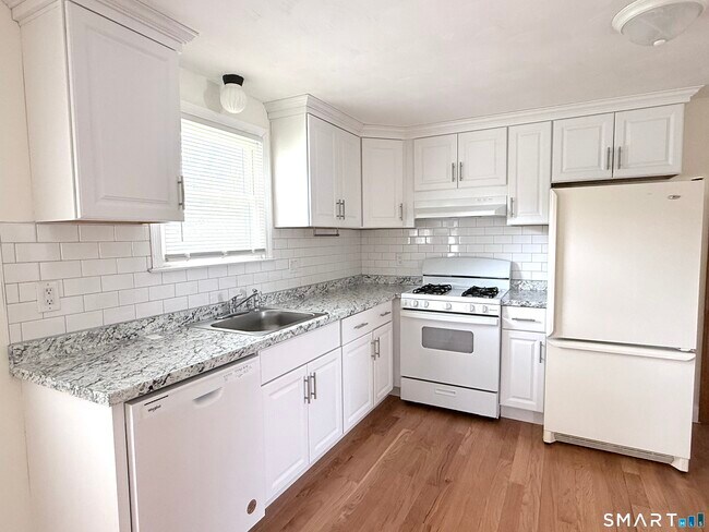 Foto del edificio - 100 Jordan St