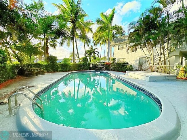 Foto del edificio - 2350 NW 72nd Ave