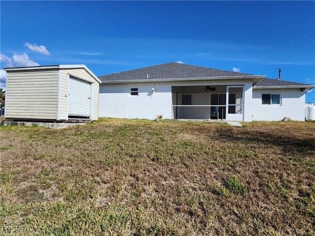 Building Photo - 1214 NE 14th Ave