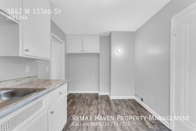 Building Photo - 3842 W 133rd St Up Cleveland, OH  - Spacio...