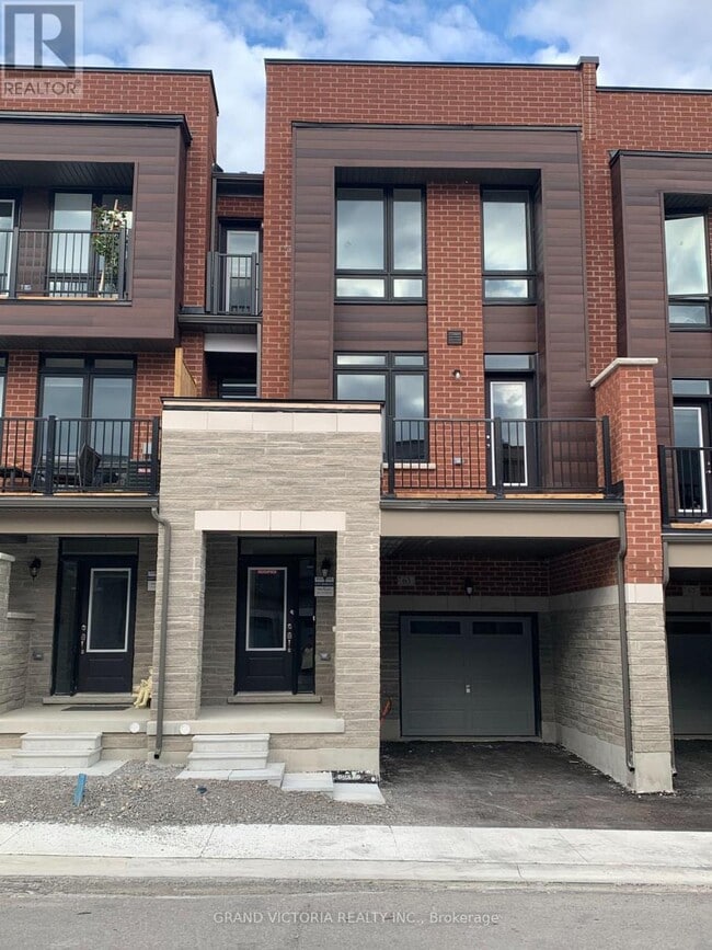 Building Photo - 63 Blick Crescent