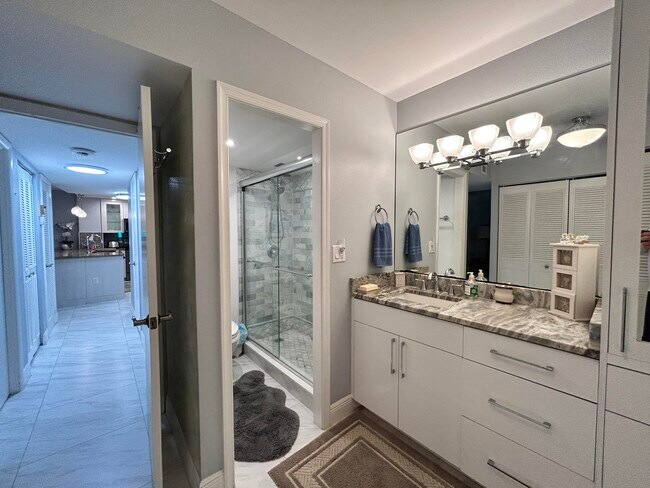 Foto del edificio - 3540 S Ocean Blvd