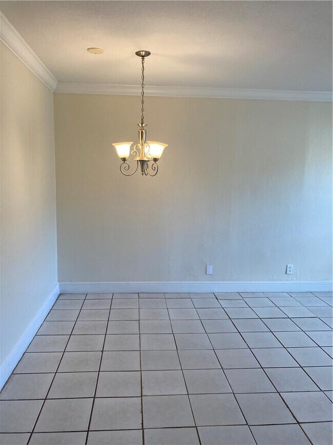 Building Photo - 2741 NW 58th Ter