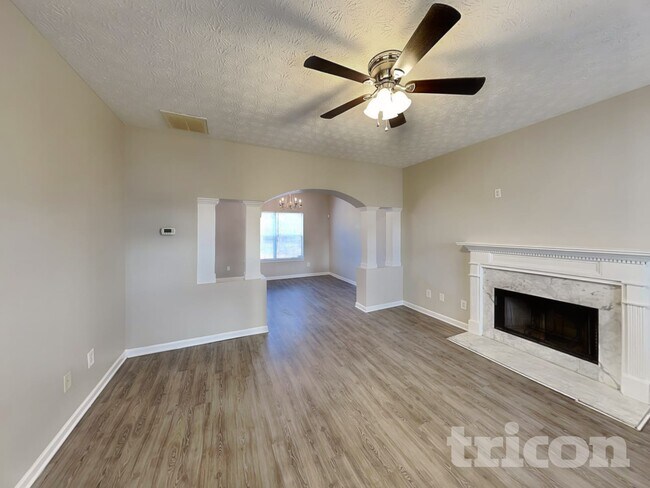 Building Photo - 213 Forrest Dr