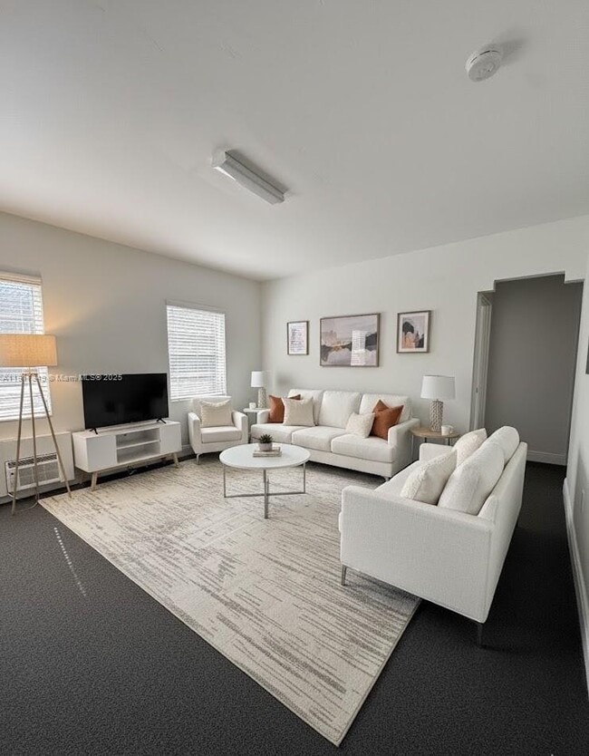 Building Photo - 627 Anastasia Ave