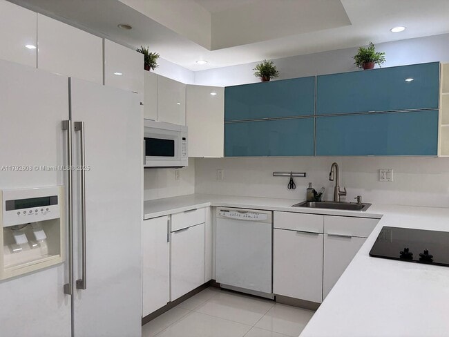 Building Photo - 500 Three Islands Boulevard