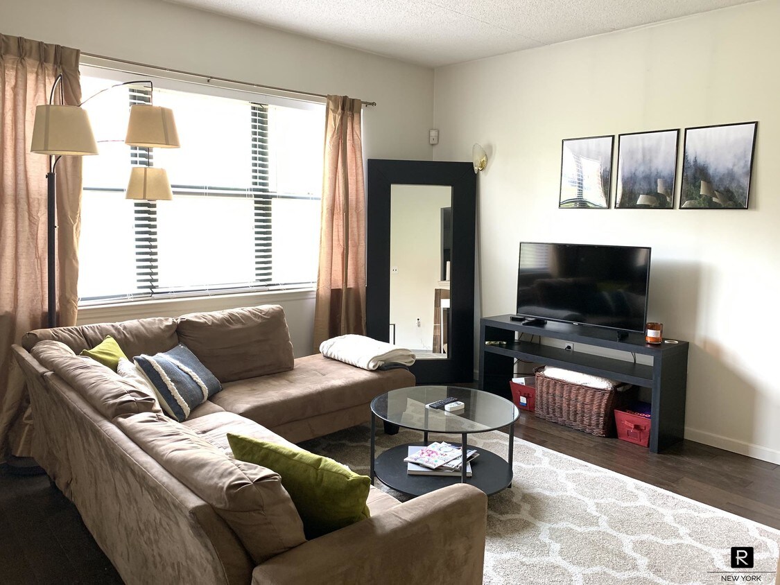 Foto principal - 149 West 128th Street