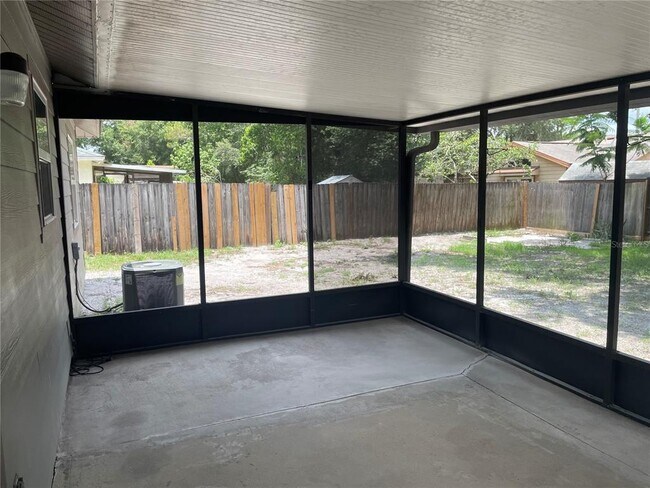Building Photo - 179 Moonbeam Rd