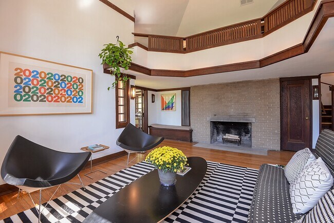 Foto del edificio - 2771 Crawford Ave