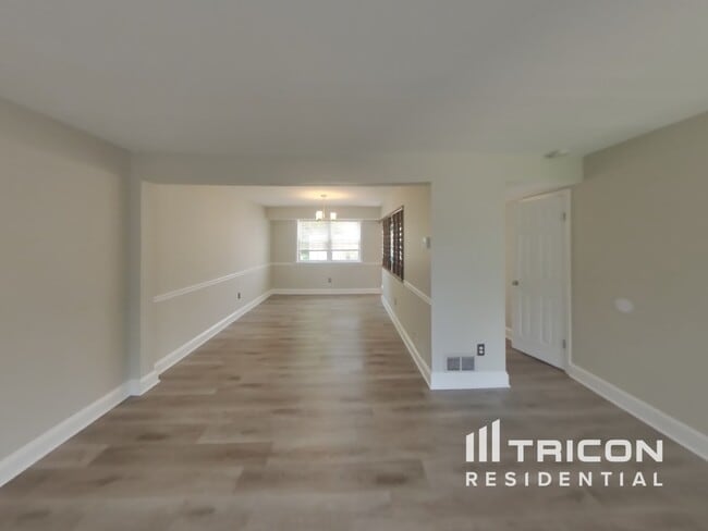 Building Photo - 3253 Farragut Ct