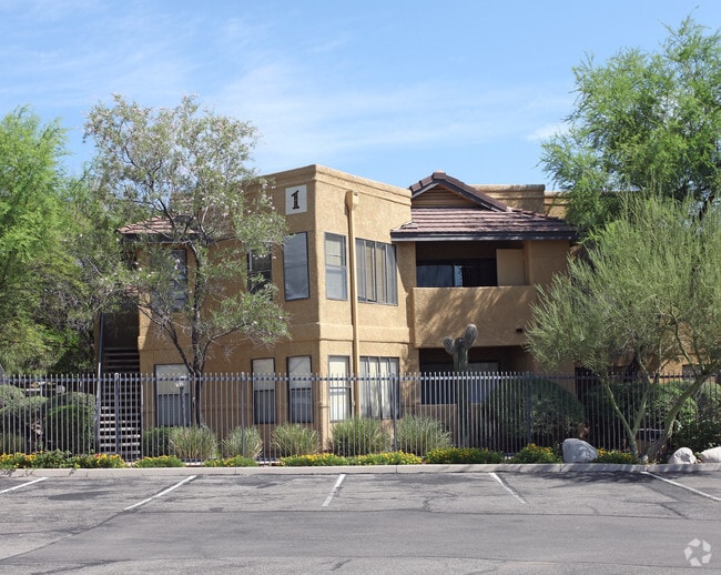 Building Photo - Sabino Canyon