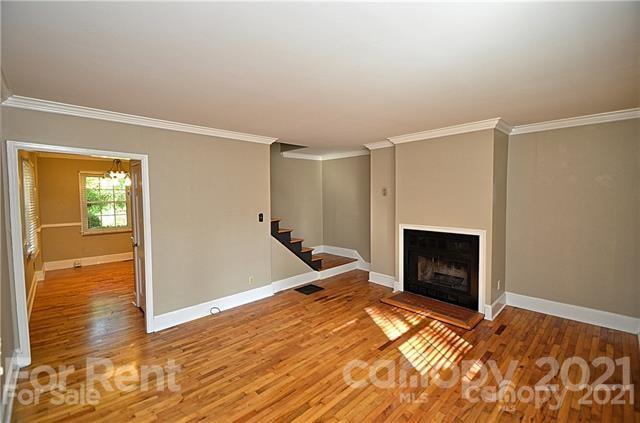 Building Photo - 200 N Laurel Ave