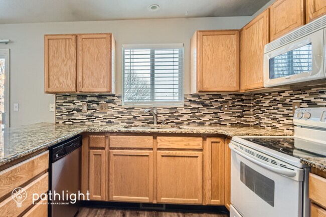 Foto del edificio - 5206 S Midland Drive, Roy, UT, 84067